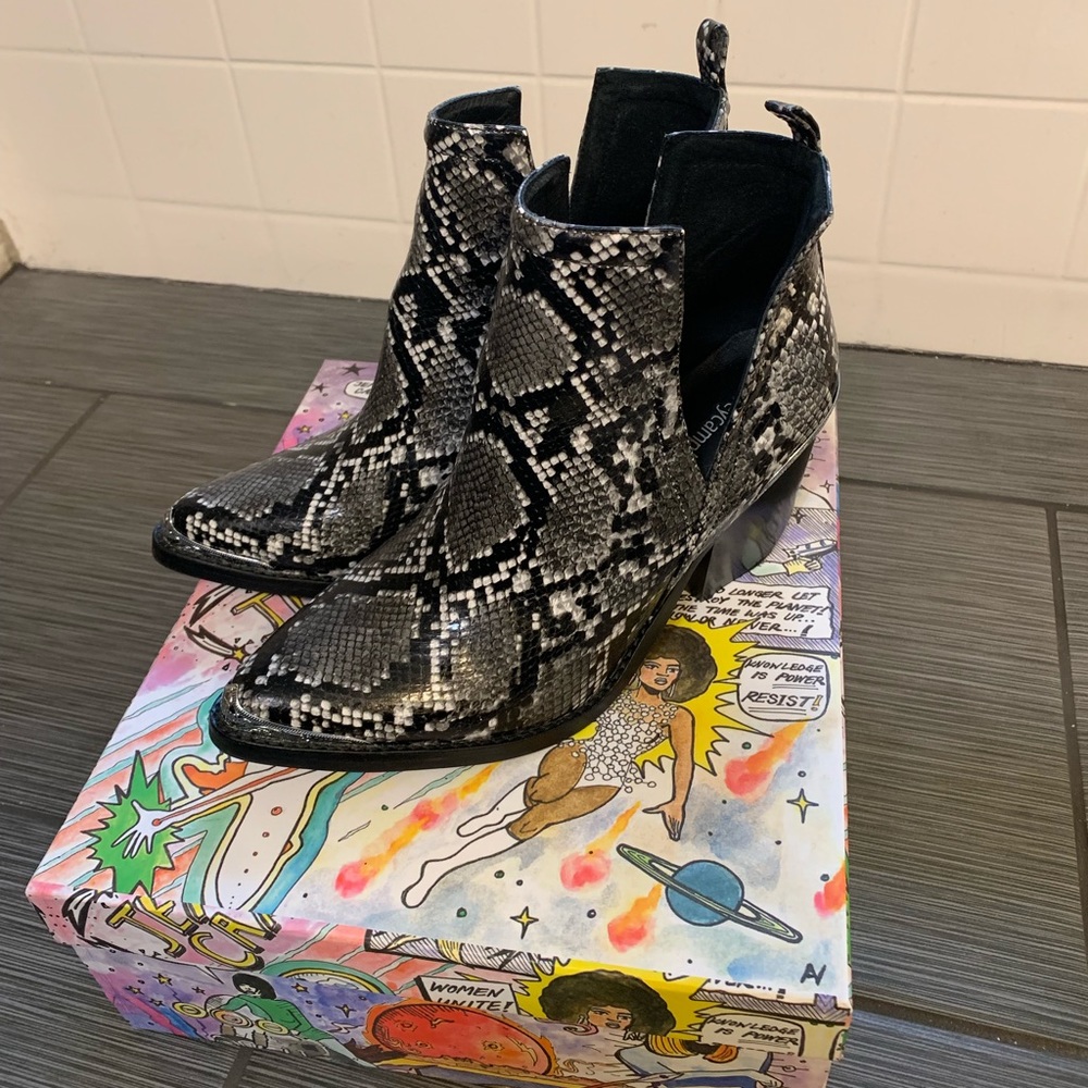 Jeffrey Campbell Cromwell booties